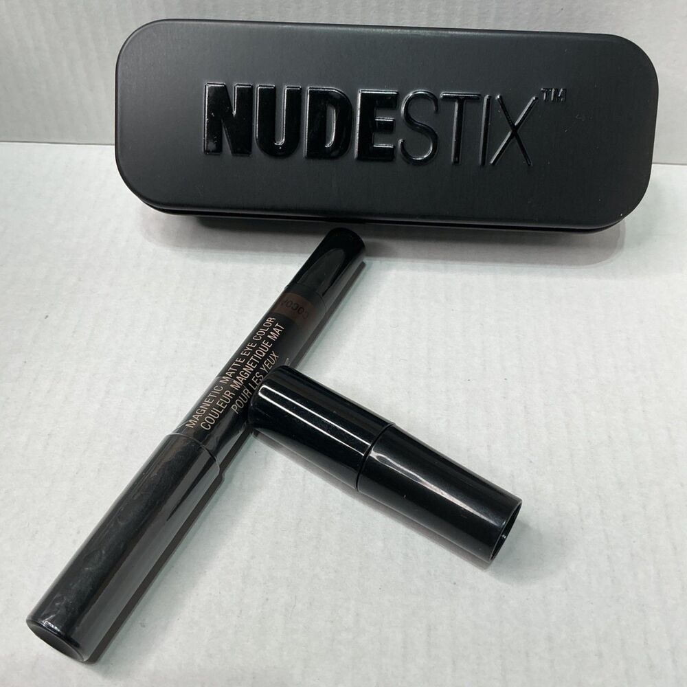 Nudestix Magnetic Matte Eye Color Cocoa 2.8g With Tin & Sharpener - Long-Lasting